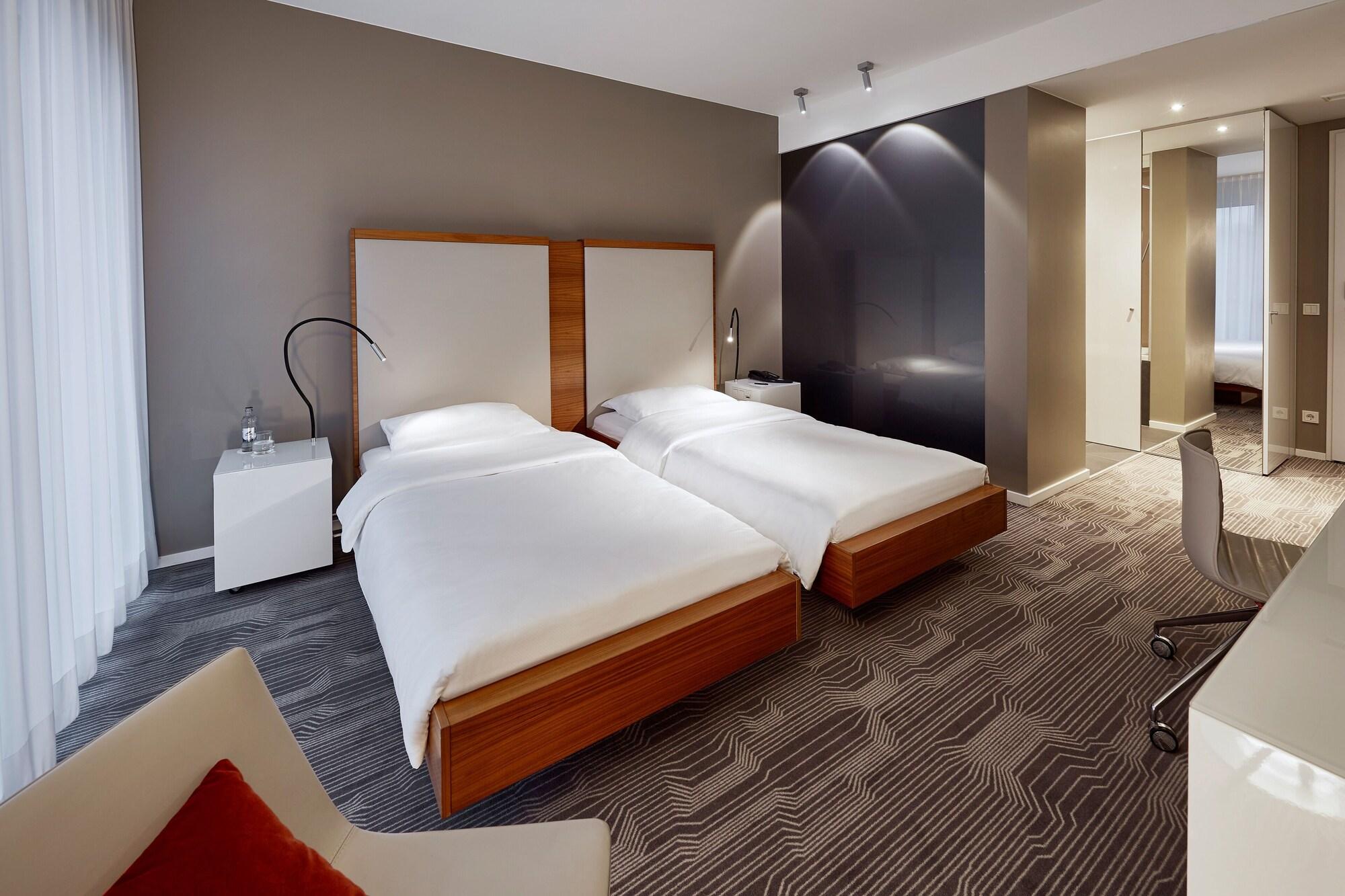 Legere Hotel Luxembourg Schuttrange Exterior photo